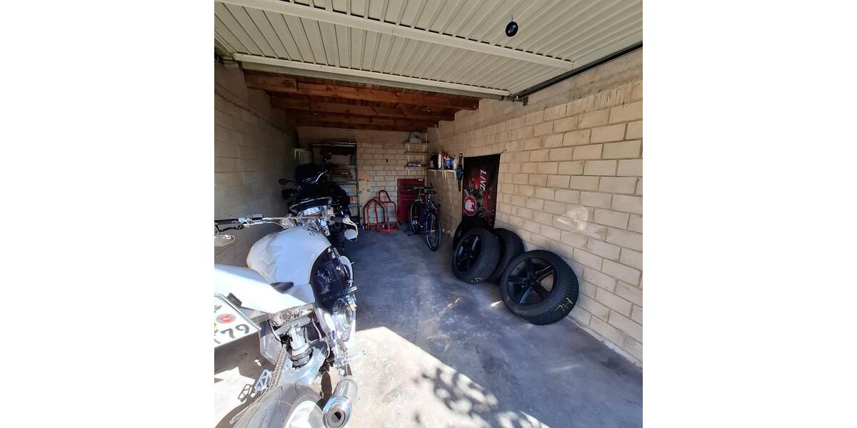 Schöne stilvolle Eigentumswohnung im DG, 3 Zi.,Balkon, Garage 3 zimmer