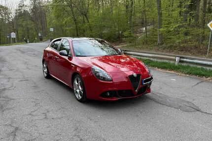 Alfa Romeo Giulietta 93.000 km 18.900 &euro; Salzgitter 38228