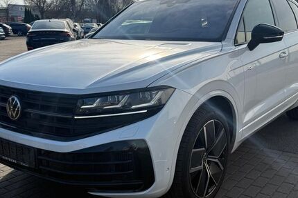 VW Touareg 122.595 km 56.990 &euro; Braunschweig 38122