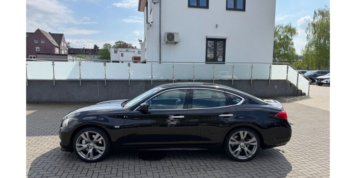 INFINITI M30 269.100 km 7.900 € Salzgitter-Lebenstedt 38226