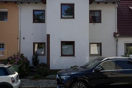 Gut geschnittenes Reihenhaus in Salzgitter-Lebenstedt 3 zimmer