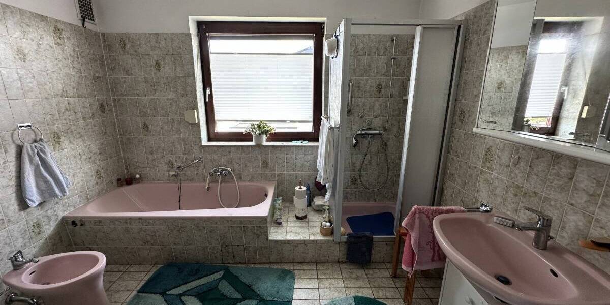 Reihenendhaus mit grünem Garten und Garage! 5 zimmer