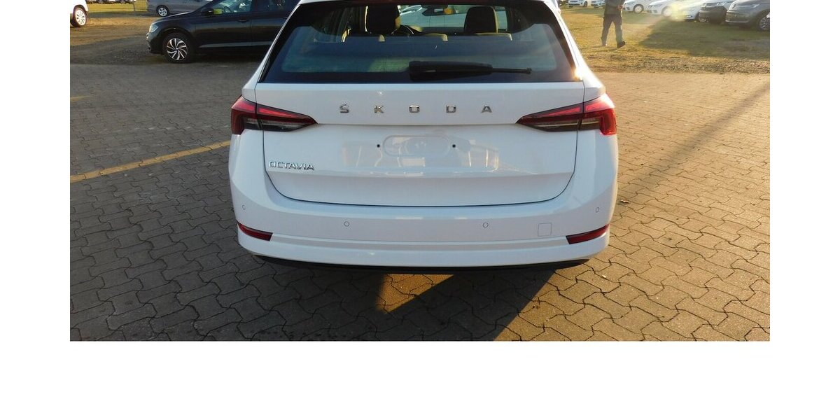 Skoda Octavia 1.0 Kombi Ambition TSI BMT Klima Alu 19.600 km 16.990 &euro; Vordorf 38533