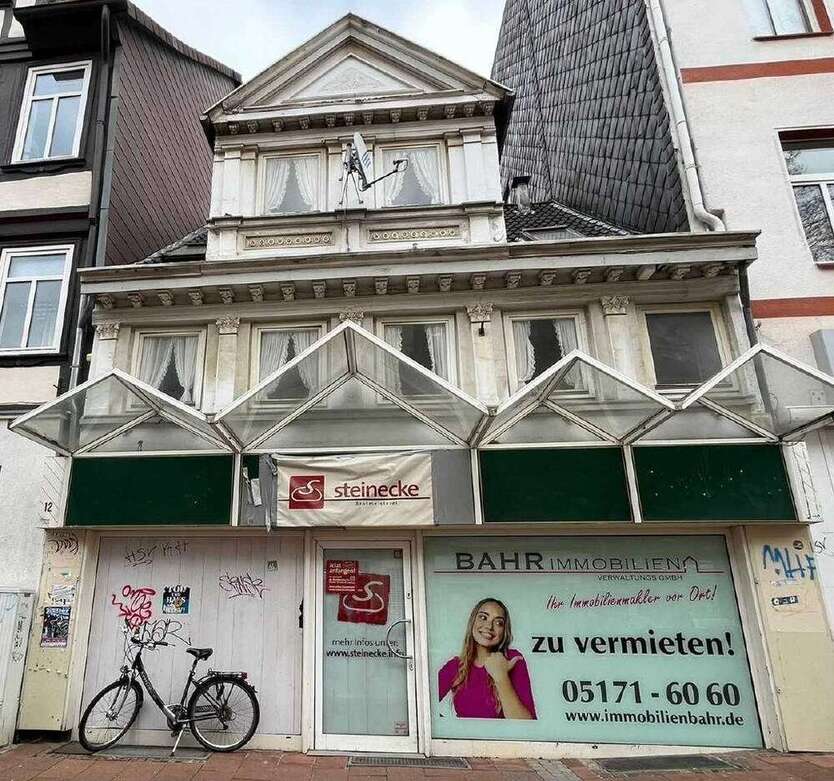 Einzelhandel in Peine 2.400 € 270 m²