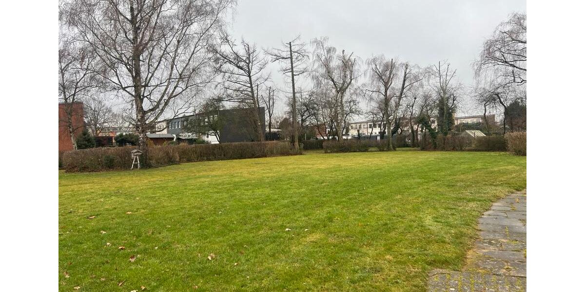 Sonnige, kernsanierte 3-Zimmer-Wohnung mit Balkon am See 3 zimmer