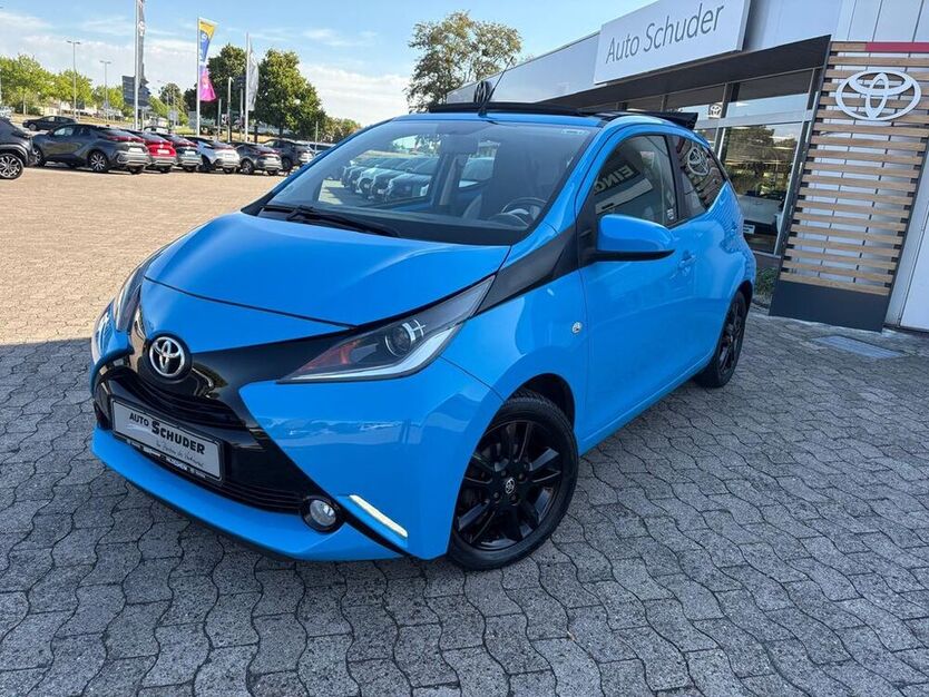 Aygo (X)