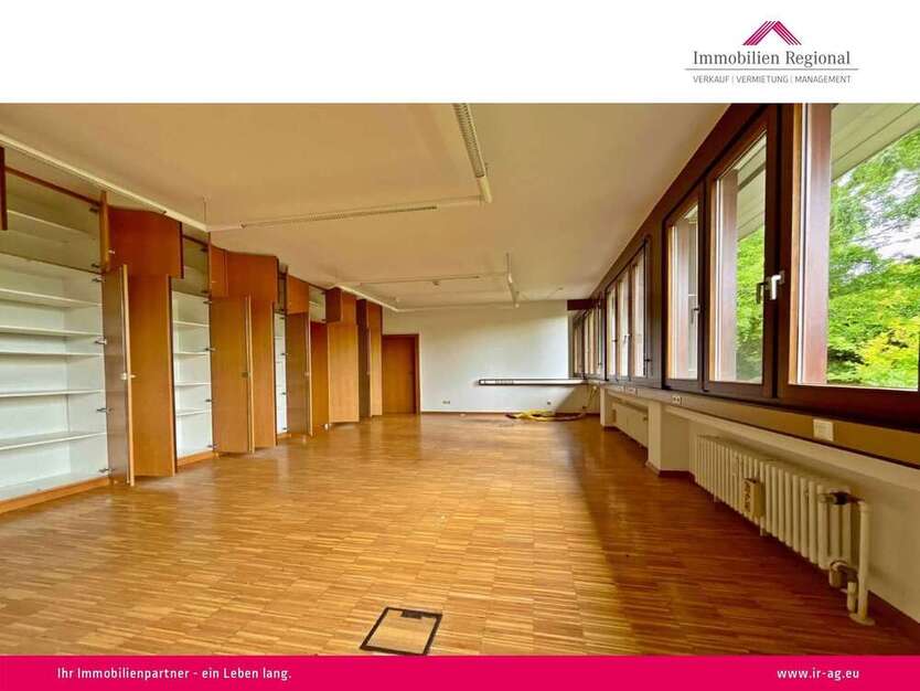 Büro in Baden-Baden 930 € 127 m²