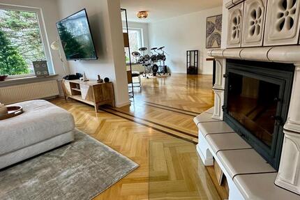 Sofort einziehen – 120 m² Wohnung – Kamin, Terrasse, Garten 2.5 zimmer