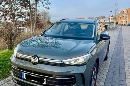 VW Tiguan 6.500 km 33.500 € Wendeburg 38176