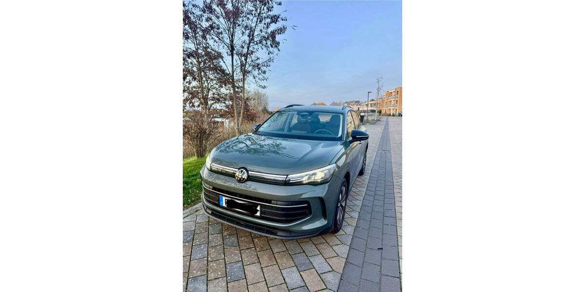 VW Tiguan 6.500 km 33.500 € Wendeburg 38176