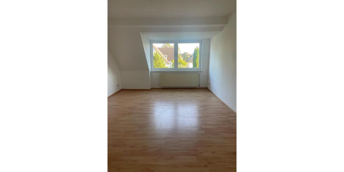 Dachgeschoßwohnung Braunschweig Nordstadt - 3 Zimmer, 70 m&sup2;, 745&euro; | Angebot:27579618