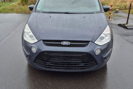 Ford S-Max 234.000 km 6.000 € Ilsede 31246