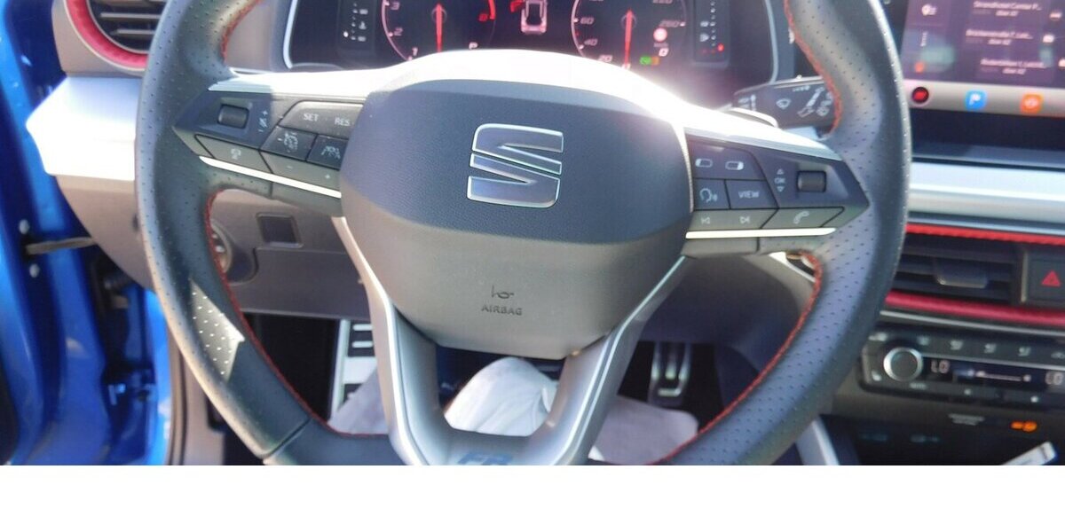 Seat Arona 1.0 FR-Line TSI BMT DSG Klima Navi 35.800 km 17.690 &euro; Vordorf 38533