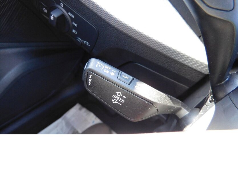 Audi Q2 30 1.0 TFSI BMT Navi Klima ALU 21.000 km 20.990 € Vordorf 38533