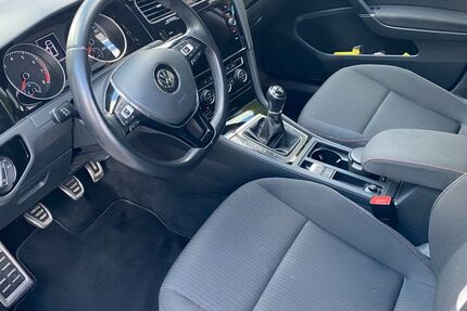 VW Golf 89.000 km 12.300 € Meine 38527