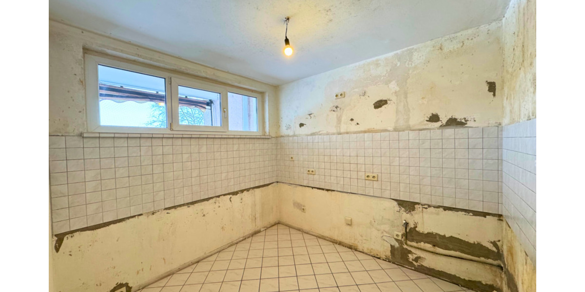 Etagenwohnung Salzgitter Lebenstedt - 3 Zimmer, 65 m&sup2;, 75.000&euro; | Angebot:25801873