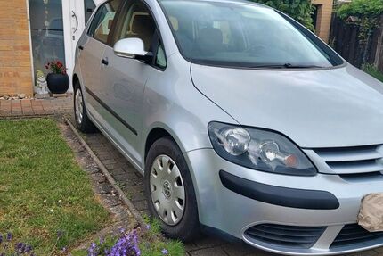 VW Golf Plus 115.000 km 2.999 &euro; Holle 31188