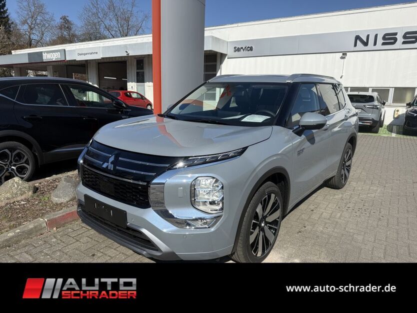 Mitsubishi Plug-in Hybrid Outlander 3.500 km 54.980 € Braunschweig 38126
