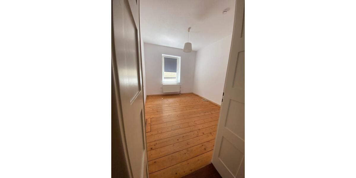 Hochparterre Hildesheim Oststadt/Stadtfeld - 4 Zimmer, 92 m&sup2;, 249.000&euro; | Angebot:26765444