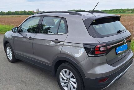 VW T-Cross 22.000 km 15.900 &euro; Braunschweig 38124