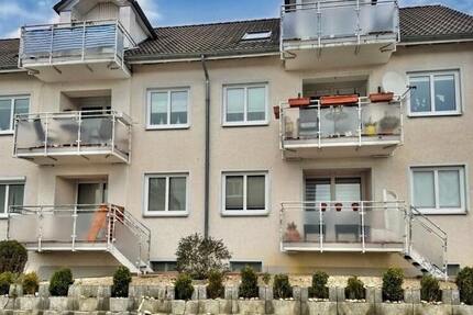 Helle Dachgeschosswohnung mit Weitblick 2 zimmer