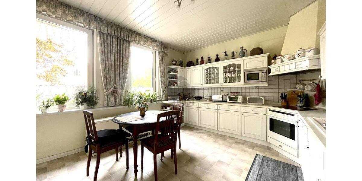 ETABLIERTES GASTGEWERBE MIT TRADITION – GASTRONOMIE & WOHNEN IN ILSDE-SOLSCHEN zimmer