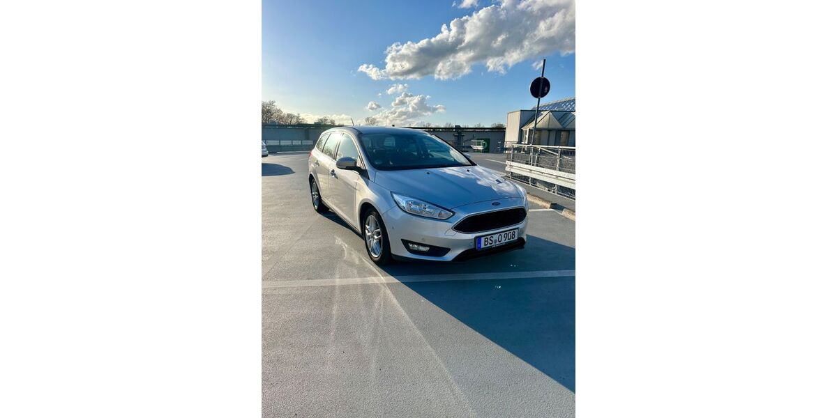 Ford Focus 194.400 km 4.999 &euro; Braunschweig 38110
