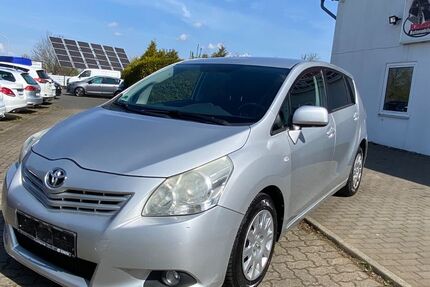 Toyota Verso 236.000 km 3.450 € Goslar 38644