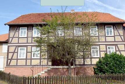 Haus Langelsheim - 10 Zimmer, 182 m&sup2;, 75.000&euro; | Angebot:27201347