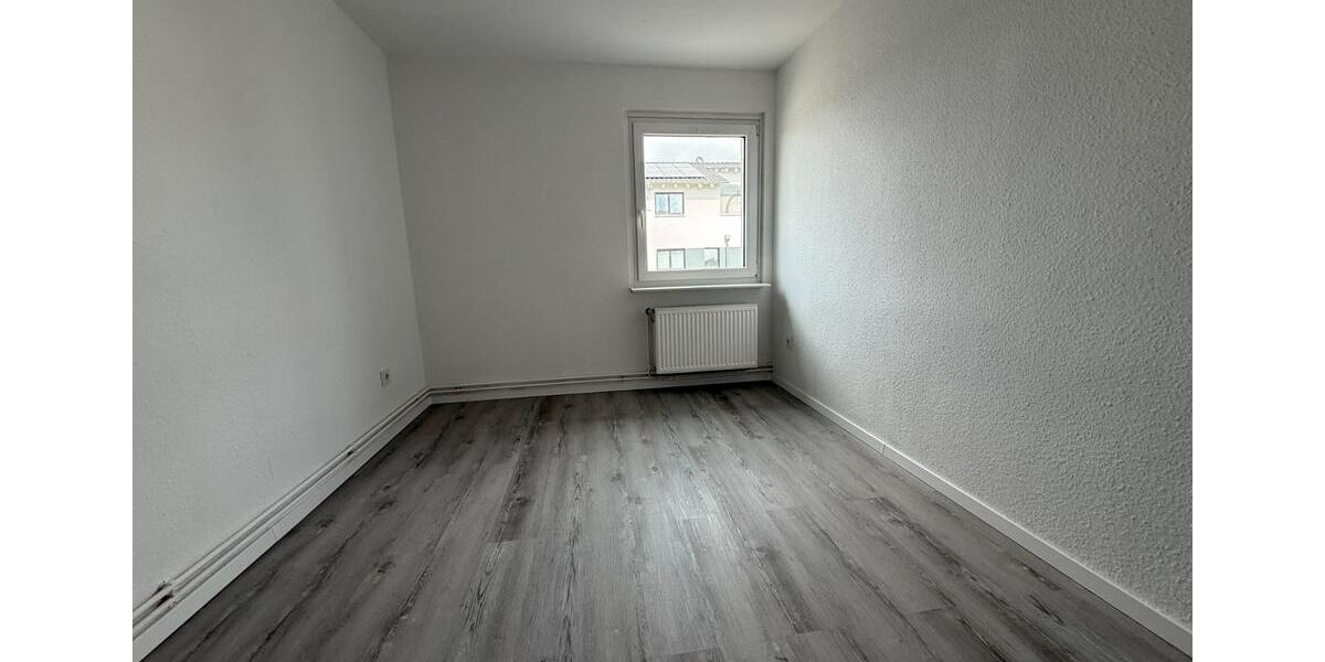 Etagenwohnung Vechelde - 3 Zimmer, 64 m&sup2;, 750&euro; | Angebot:26249601