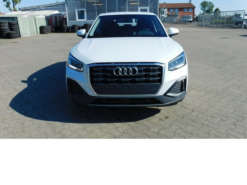Audi Q2 30 1.0 TFSI BMT Navi Klima ALU 21.000 km 20.990 € Vordorf 38533