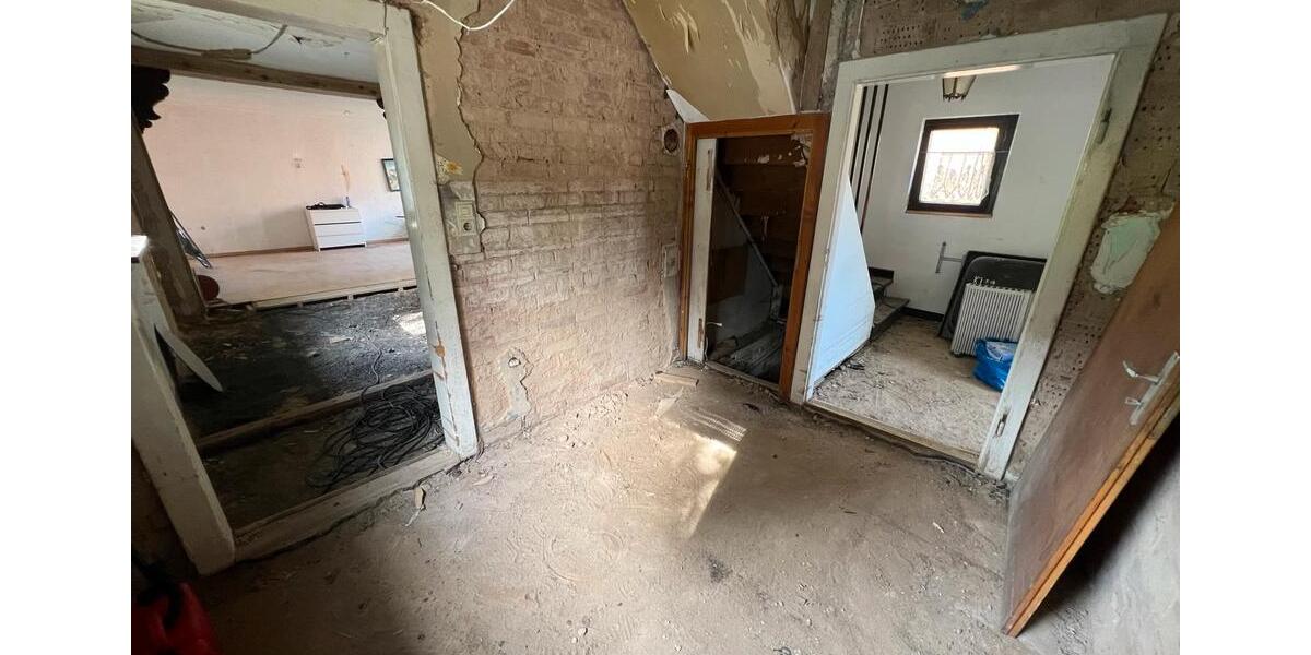 Einfamilienhaus Bad Salzdetfurth - 4 Zimmer, 96 m&sup2;, 39.000&euro; | Angebot:26504190