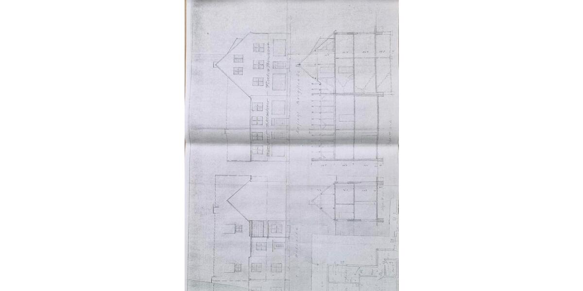 Mehrfamilienhaus mit Gewerbe in Salzgitter—Thiede 15 zimmer