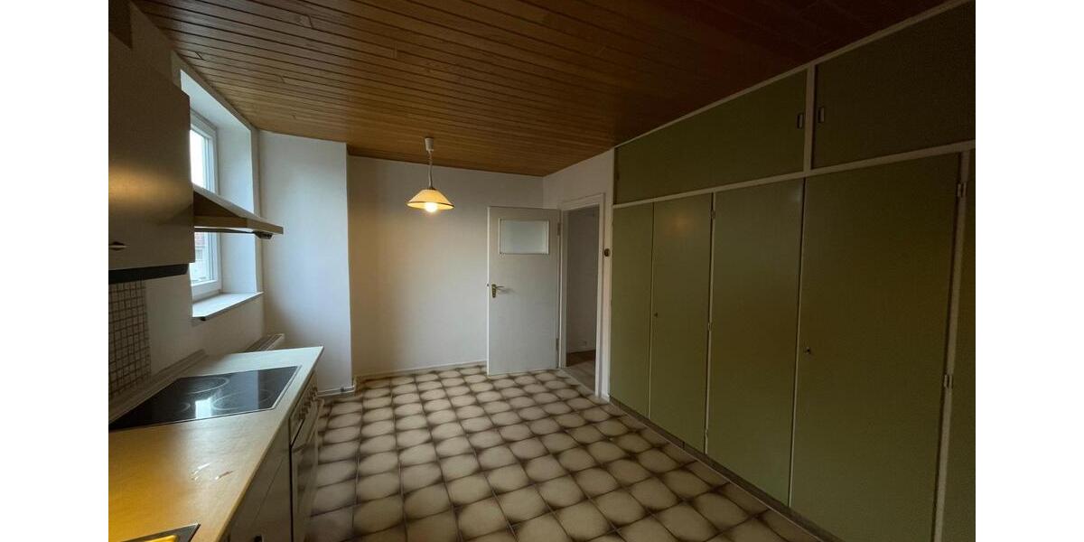 Etagenwohnung Braunschweig Broitzem - 3 Zimmer, 100 m&sup2;, 850&euro; | Angebot:24649980