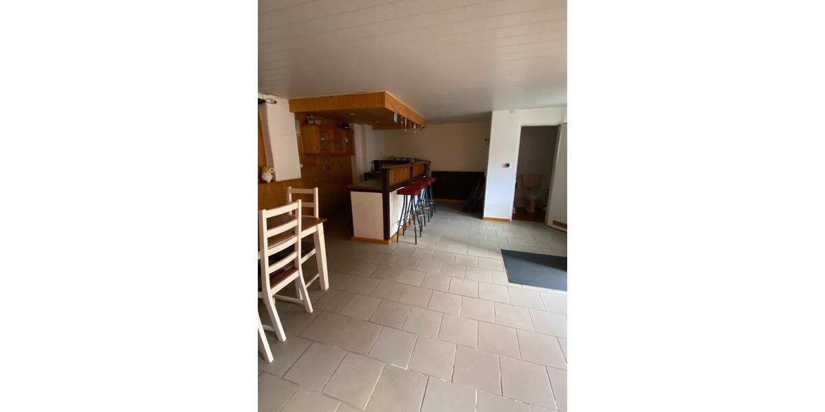 Mehrfamilienhaus, Wohnhaus Salzgitter Ortschaft Südost - 8 Zimmer, 240 m&sup2;, 299.000&euro; | Angebot:26720505
