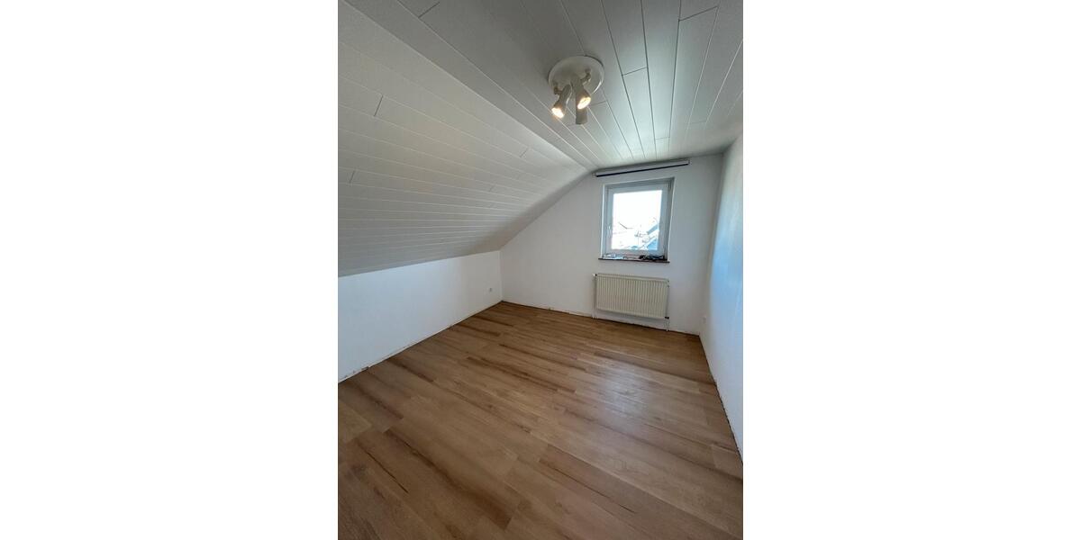 Dachgeschoßwohnung Braunschweig Westliches Ringgebiet - 2 Zimmer, 53 m&sup2;, 550&euro; | Angebot:25233511