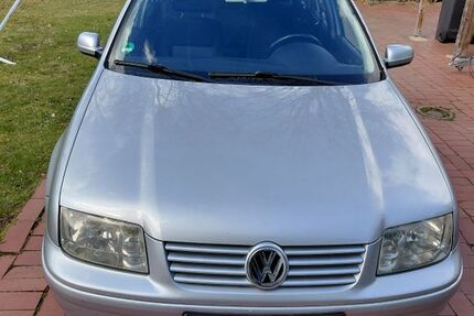 VW Bora 230.000 km 2.450 &euro; Vechelde 38159