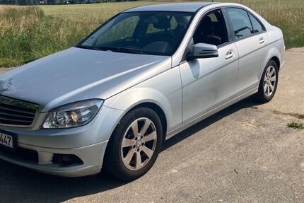 Mercedes-Benz 200 197.603 km 10.000 &euro; Holle 31188