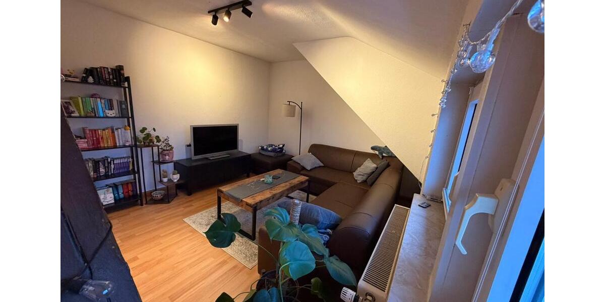 Dachgeschoßwohnung Hildesheim - 2 Zimmer, 60 m&sup2;, 390&euro; | Angebot:25157587