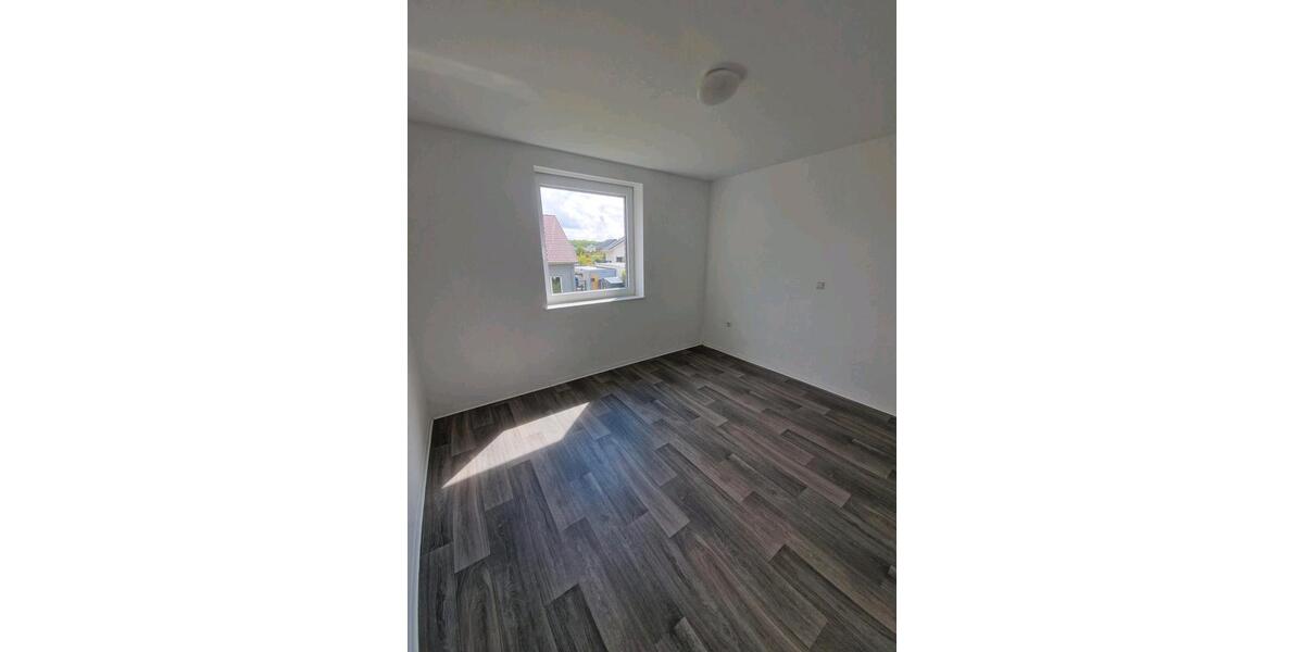 Etagenwohnung Ilsede - 3 Zimmer, 75 m&sup2;, 750&euro; | Angebot:26579211