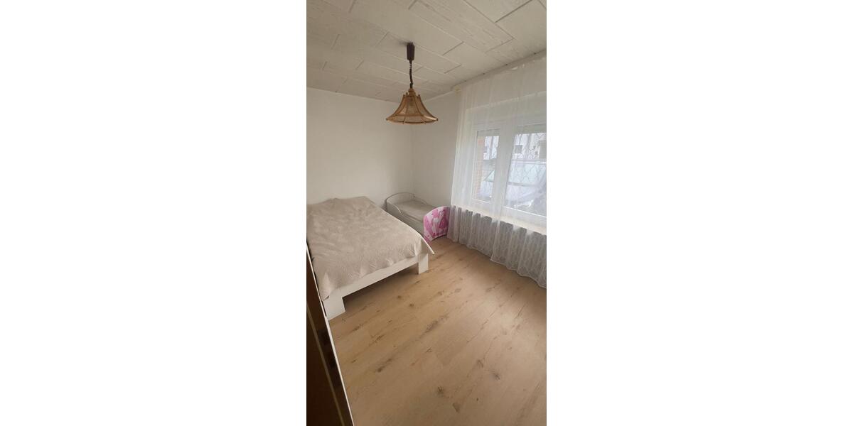 Erdgeschoßwohnung Lengede - 4 Zimmer, 86 m&sup2;, 860&euro; | Angebot:23693378
