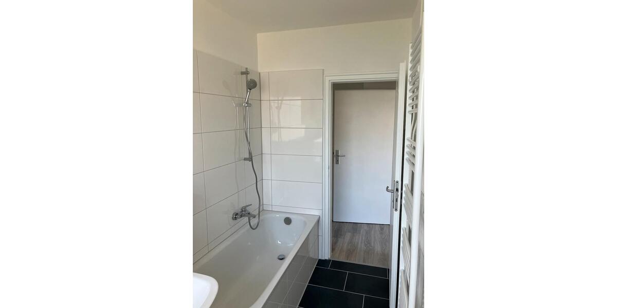 Etagenwohnung Salzgitter - 4 Zimmer, 74 m&sup2;, 446&euro; | Angebot:26249490