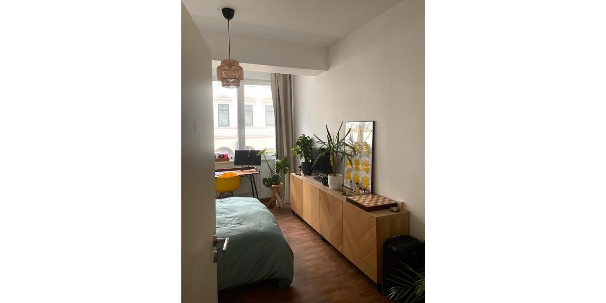 Etagenwohnung Braunschweig - 4 Zimmer, 140 m&sup2;, 415&euro; | Angebot:25265284