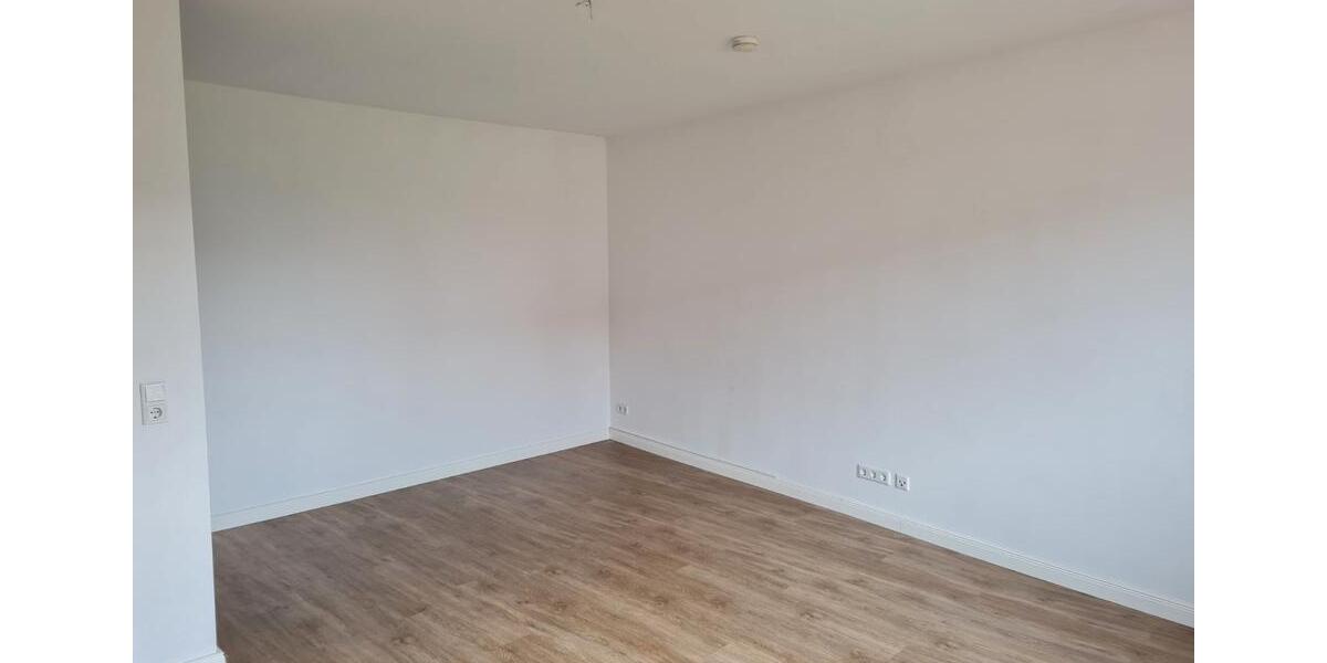 Etagenwohnung Edemissen - 4 Zimmer, 86 m&sup2;, 750&euro; | Angebot:26349697