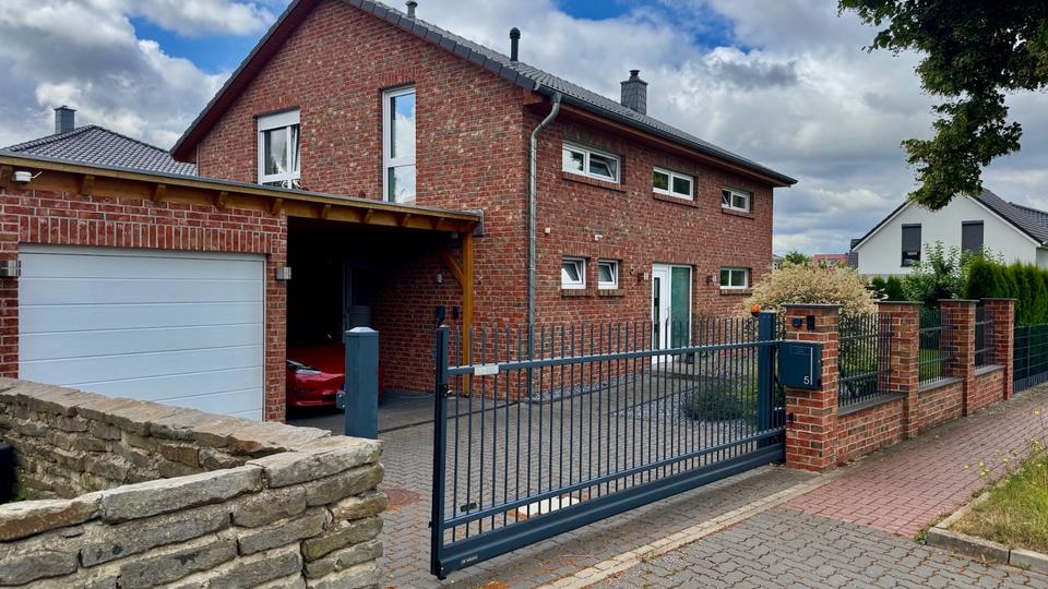 Hochwertiges Einfamilienhaus– energieeffizient mit Smart Home, PV 6 zimmer