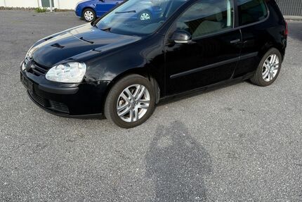 VW Golf 178.000 km 2.490 &euro; Salzgitter 38229