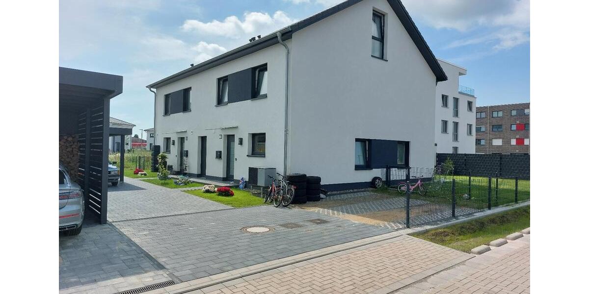 Doppelhaushälfte Sickte - 5 Zimmer, 160 m&sup2;, 1.690&euro; | Angebot:25146947