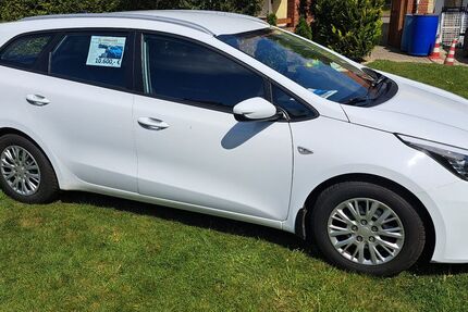 Kia ceed Sportswagon 105.000 km 9.999 € Hornburg 38315