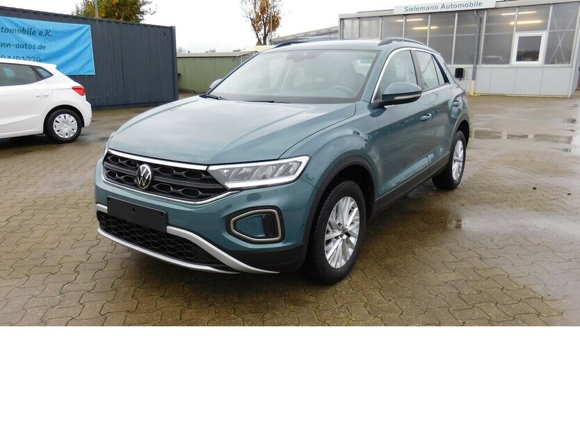 VW T-Roc 1.5 Life TSI BMT Navi Klima Standheizung 29.700 km 23.990 € Vordorf 38533
