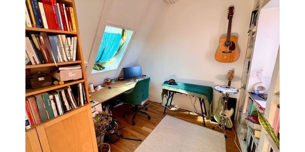 Ihre Anlage über den Dächern der Stadt - Dachgeschoßwohnung Hildesheim Ost | Angebot:24977163